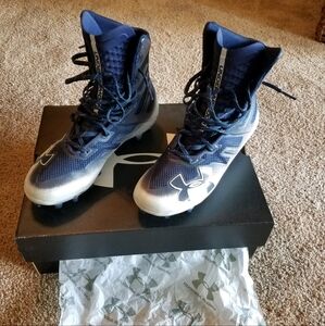 New Under Armour Highlight Football Cleats Size 7